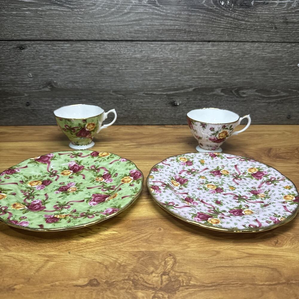 Royal Albert Old Country Roses Pink/Green Chintz 8-1/8” Plates & 2 Tea Cups~4Pc